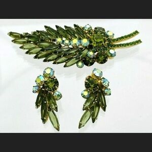 Vintage Julianna D&E Earrings brooch Set